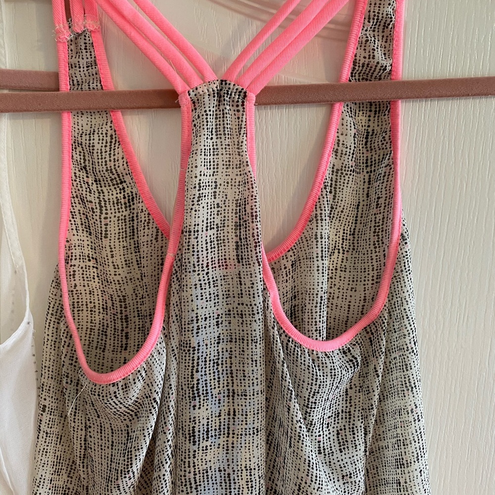 Summer Tanks - Picture 13 of 16
